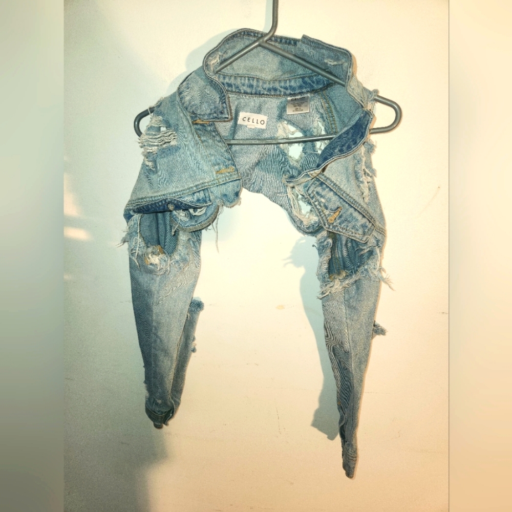 Cello womens jean jacket size small